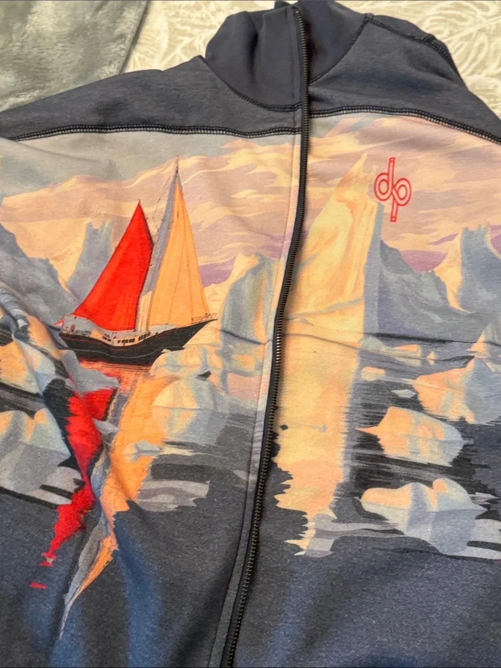 Anthropology Women’s Gray Graphic Zip-Up Jacket with Pink & Red Sailboat Print